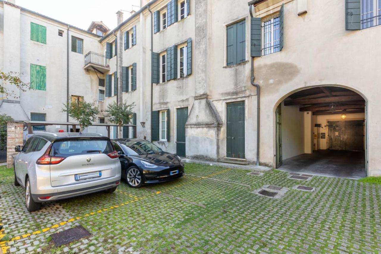 Apartamento Casa Charleston dimora smart al Duomo Padua Exterior foto